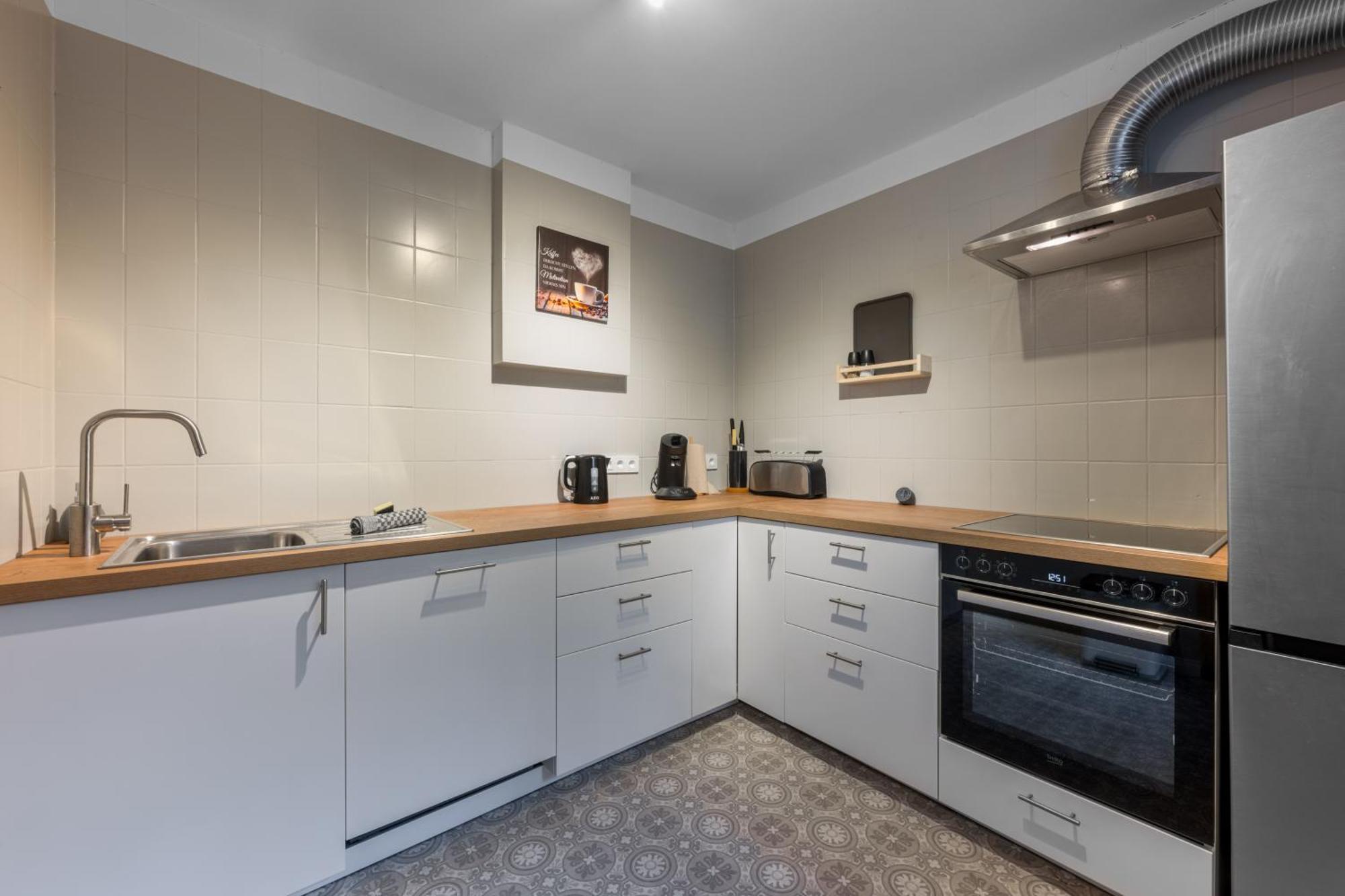 Exklusive Und Grosszuegige Wohnung 140 Qm In Magdeburg Top-Lage Mit Kicker Fuer Bis Zu 8 Personen 外观 照片